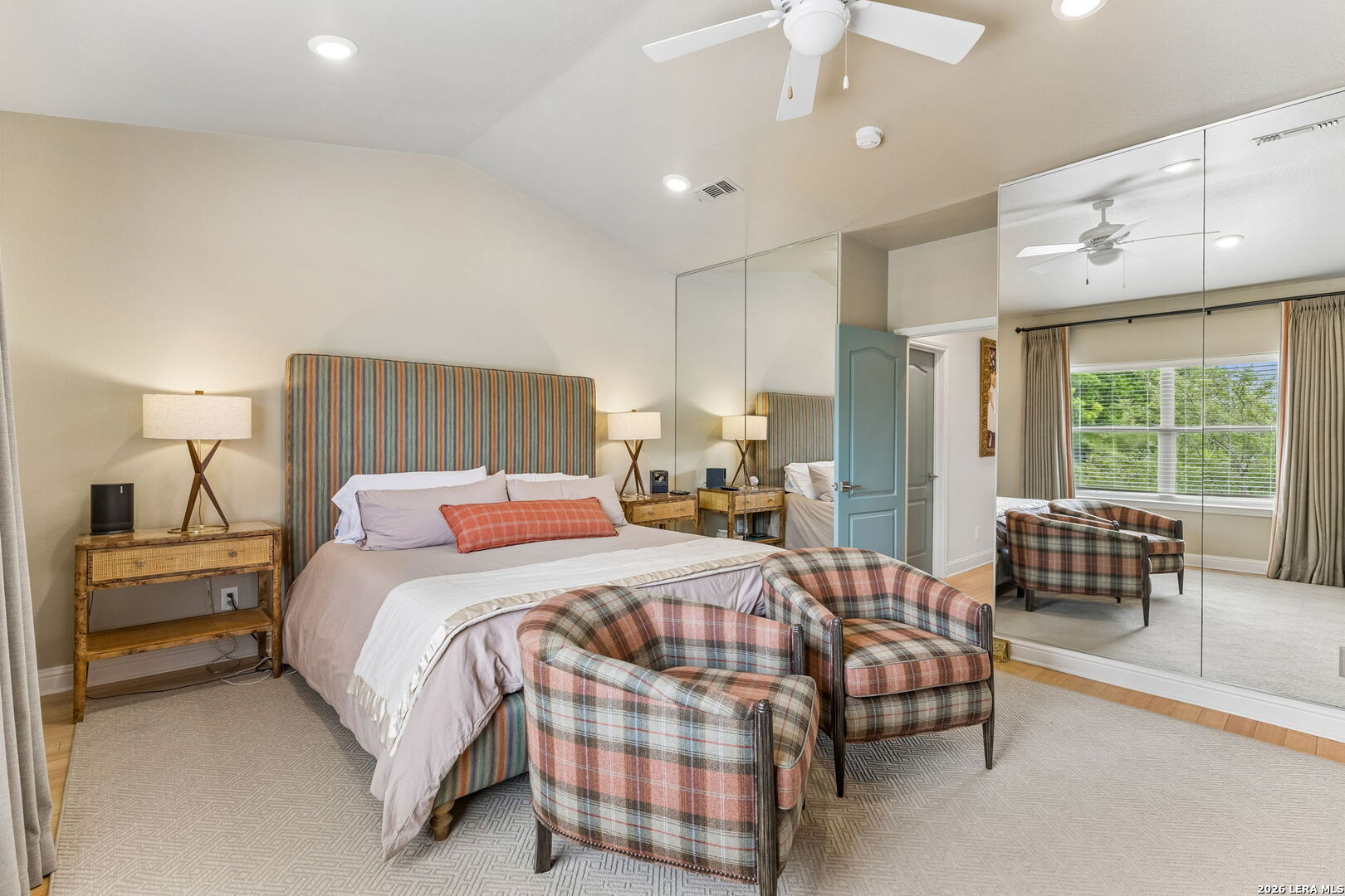 8127 N New Braunfels 701