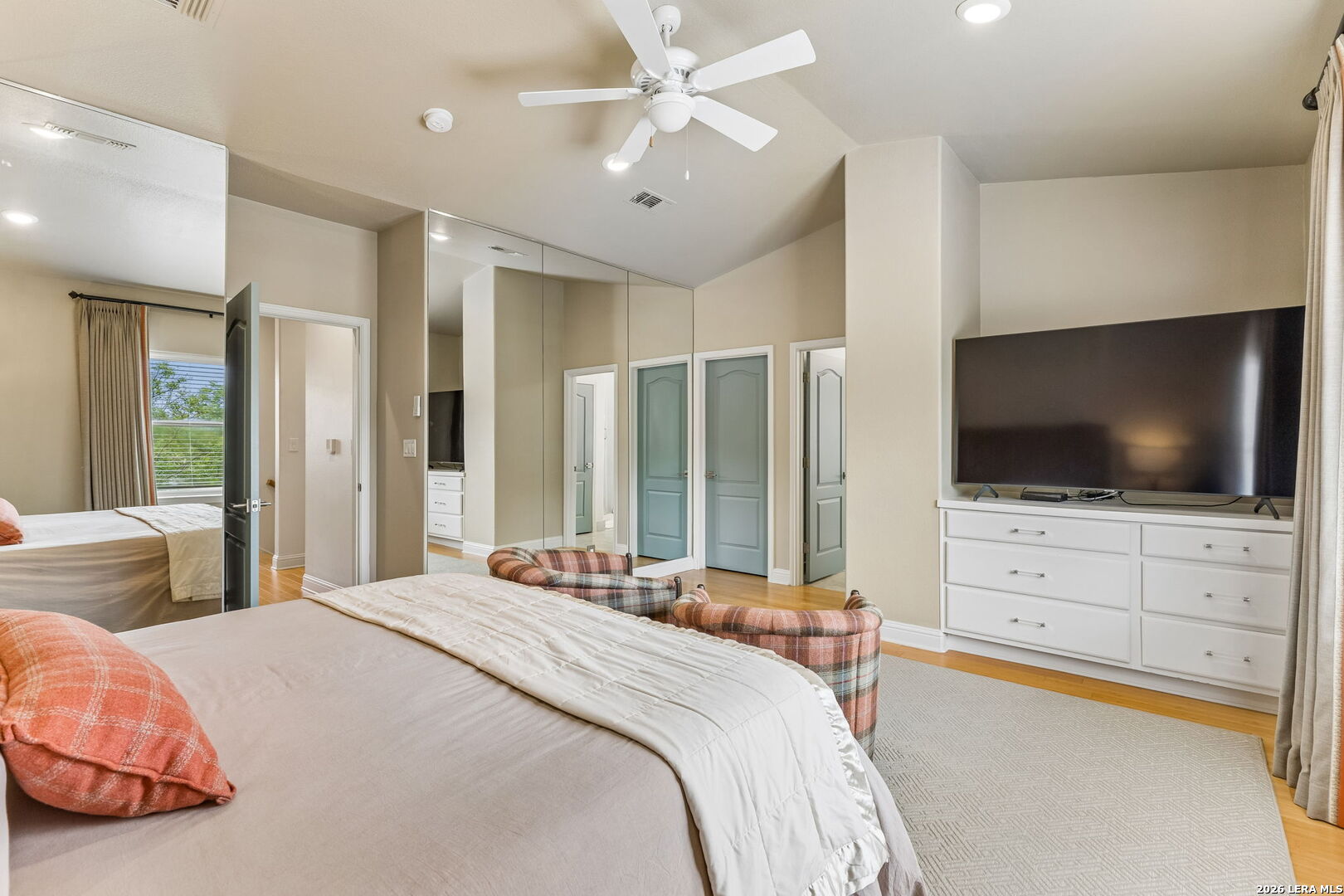 8127 N New Braunfels 701