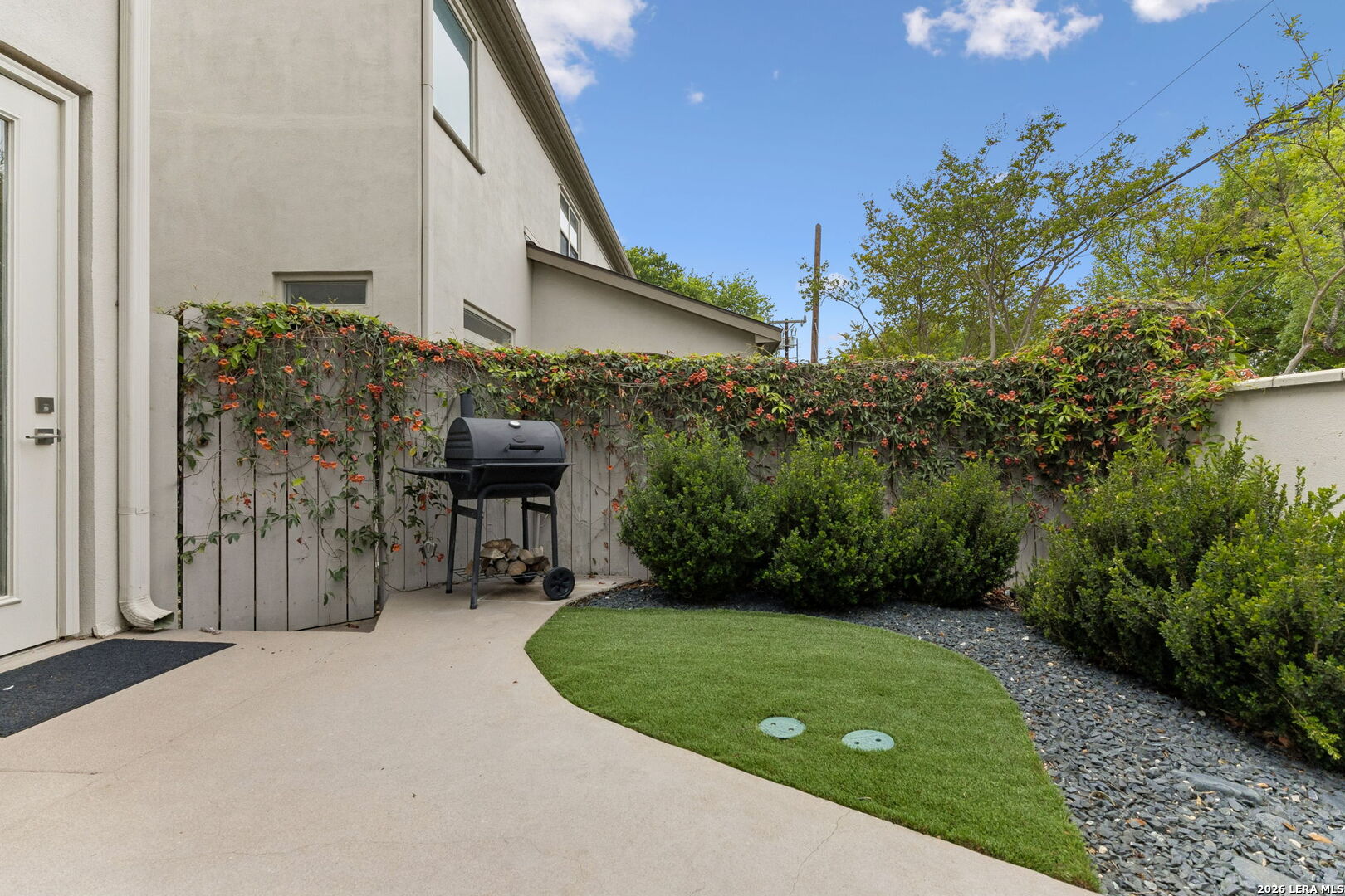 8127 N New Braunfels 701