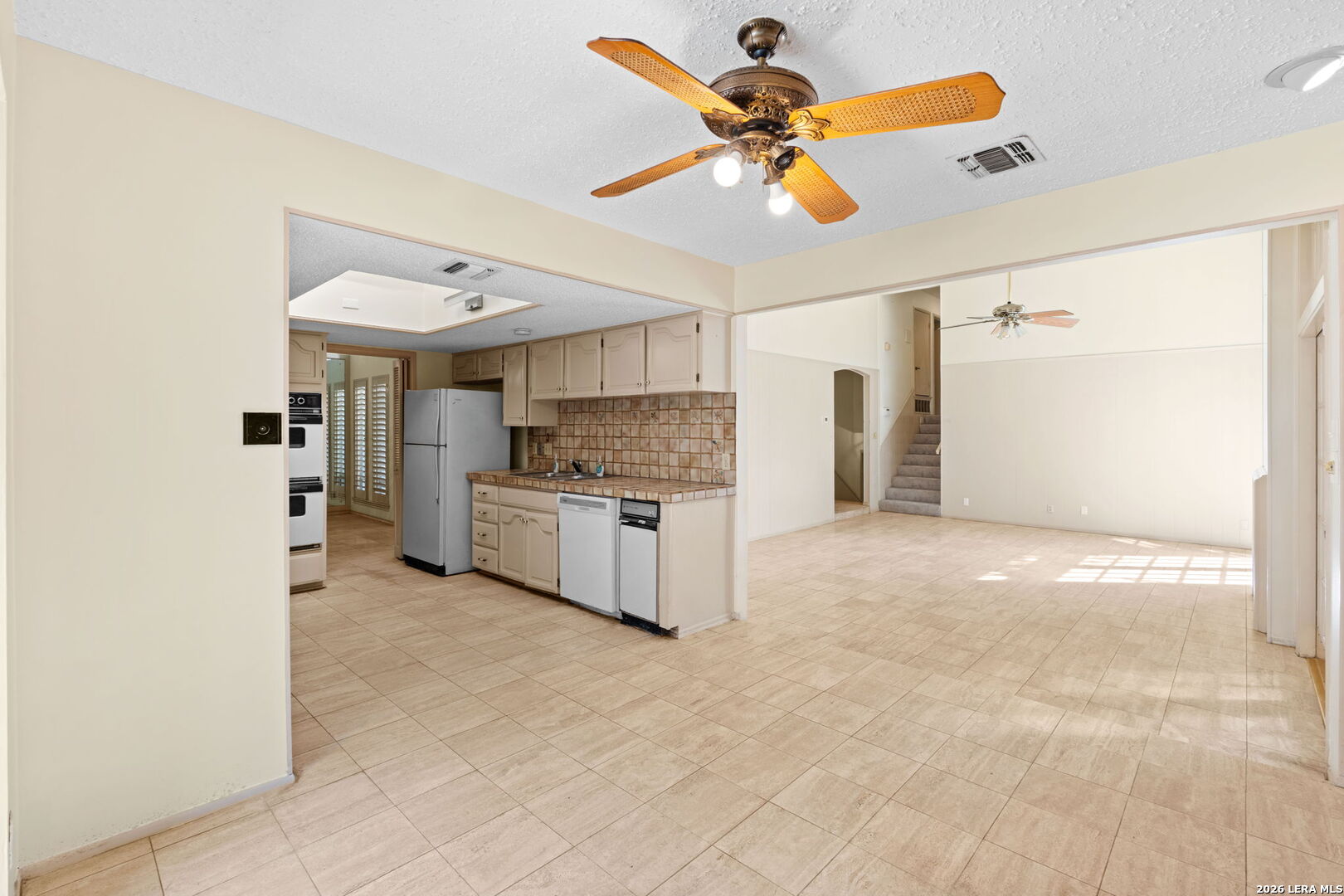 11403 Whisper Breeze st