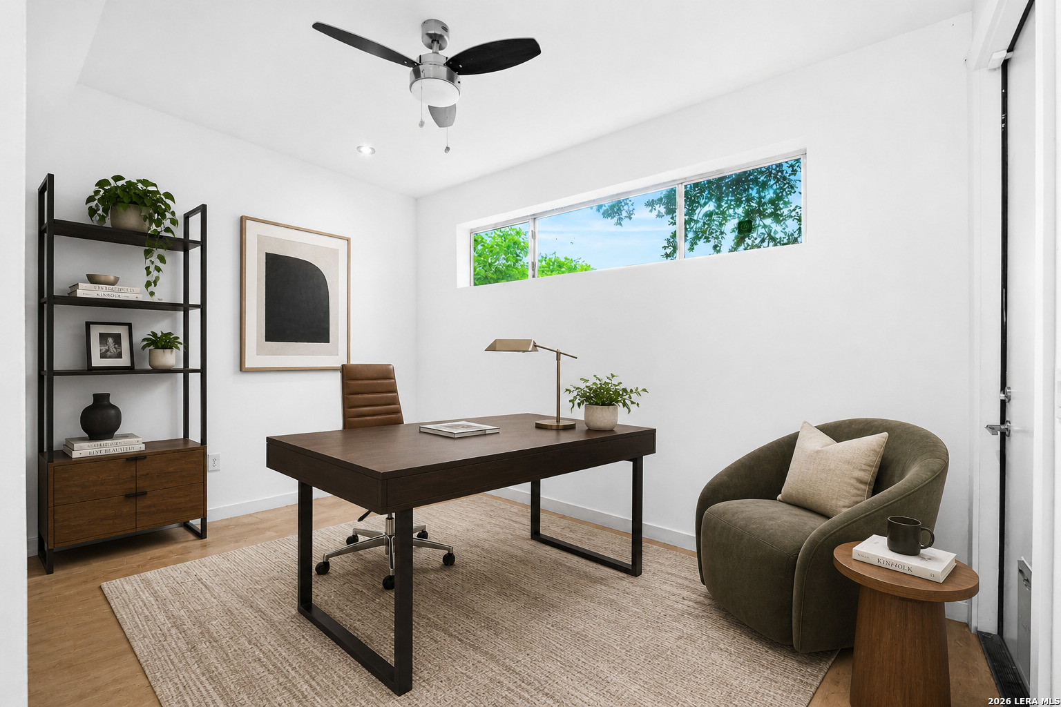 1120 E Quincy