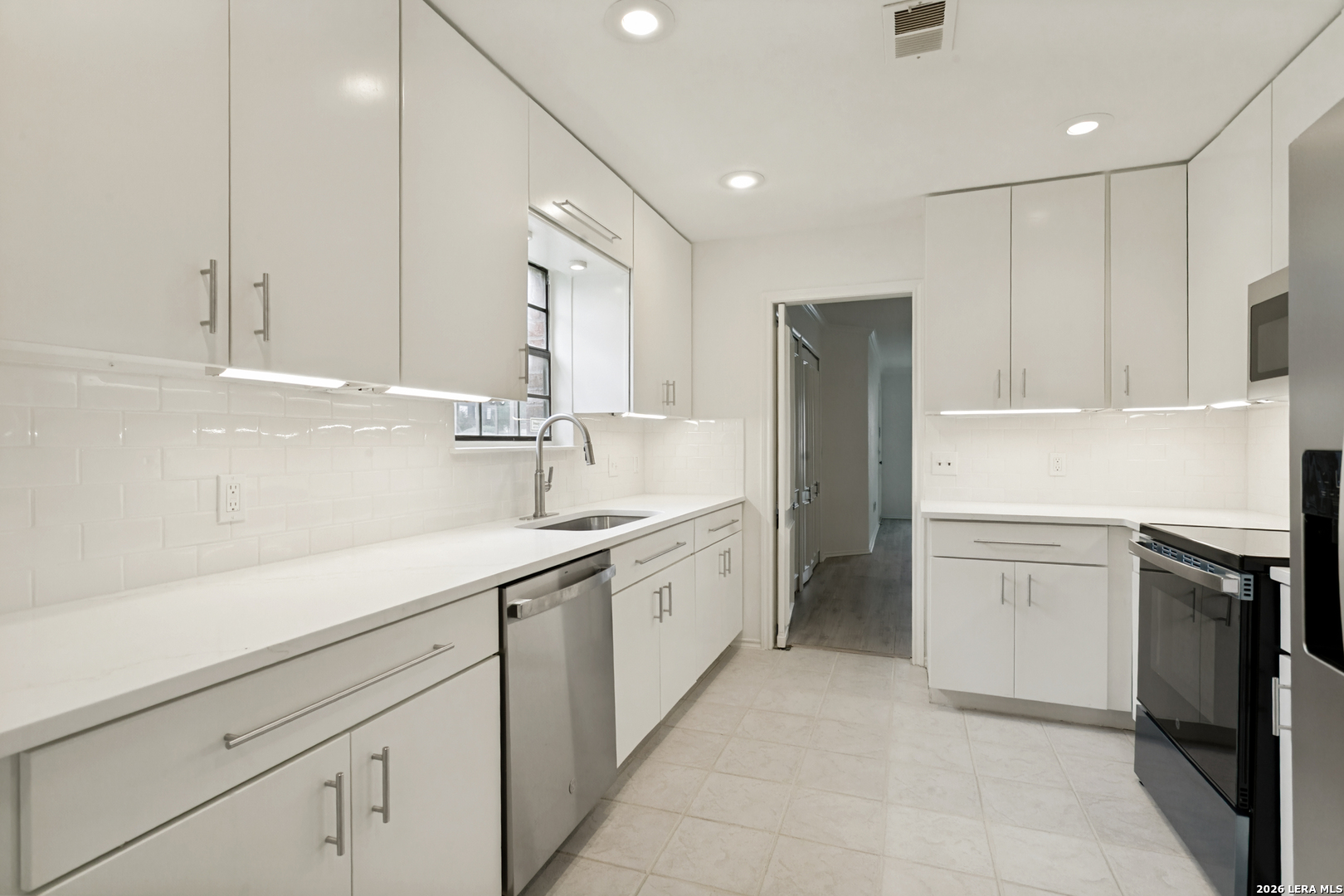 7815 Broadway 105