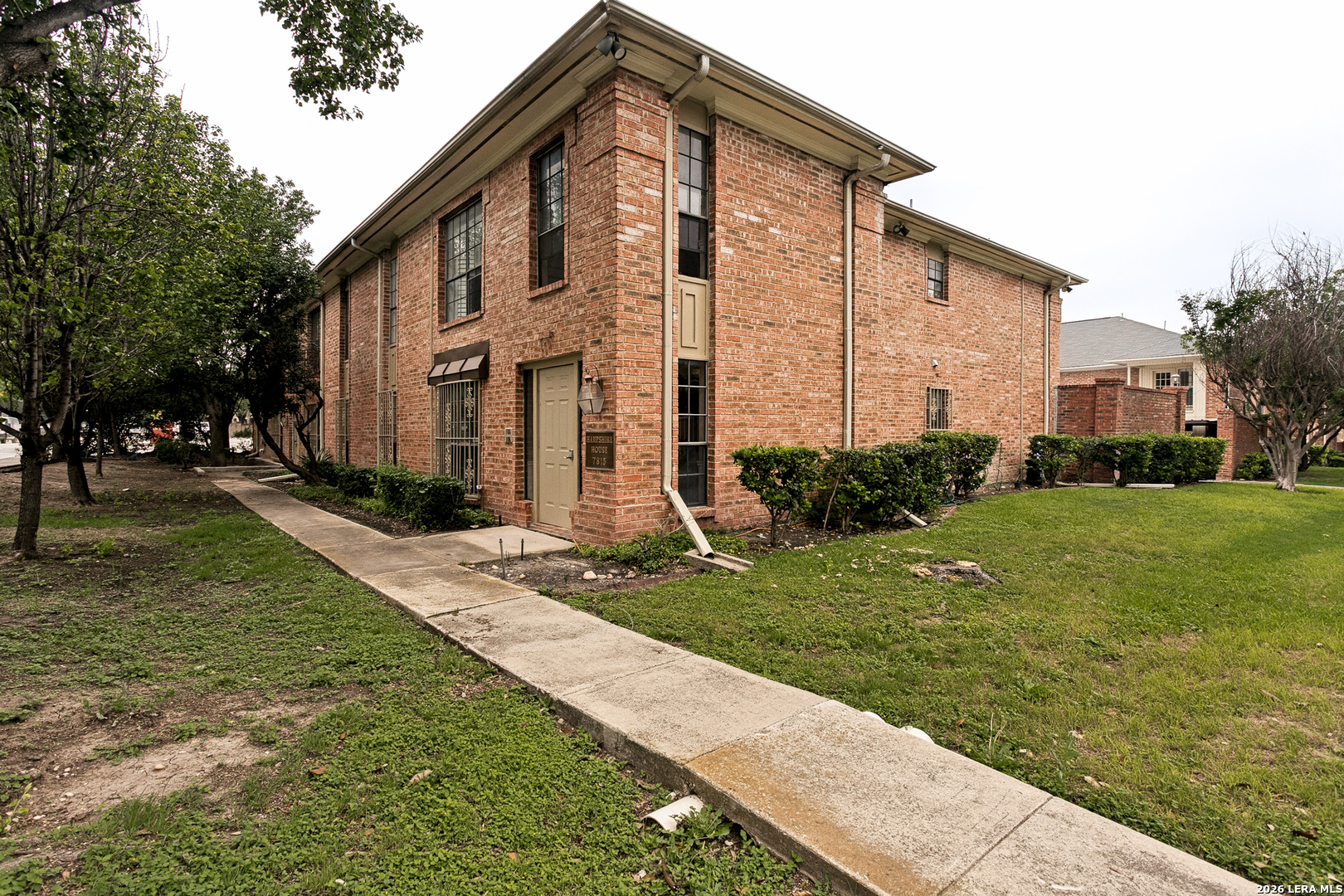 7815 Broadway 105