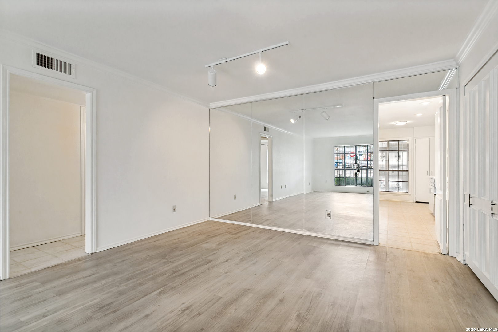 7815 Broadway 105