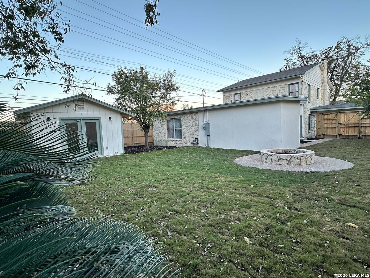 102 LUTHER DR