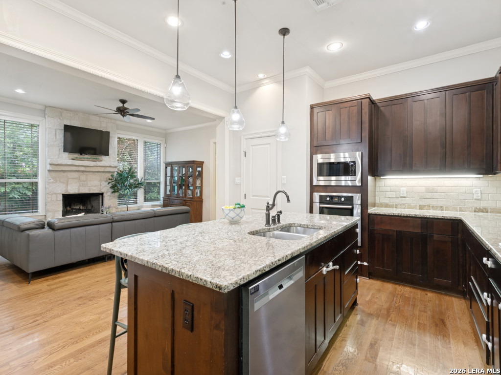 127 MONTCLAIR ST