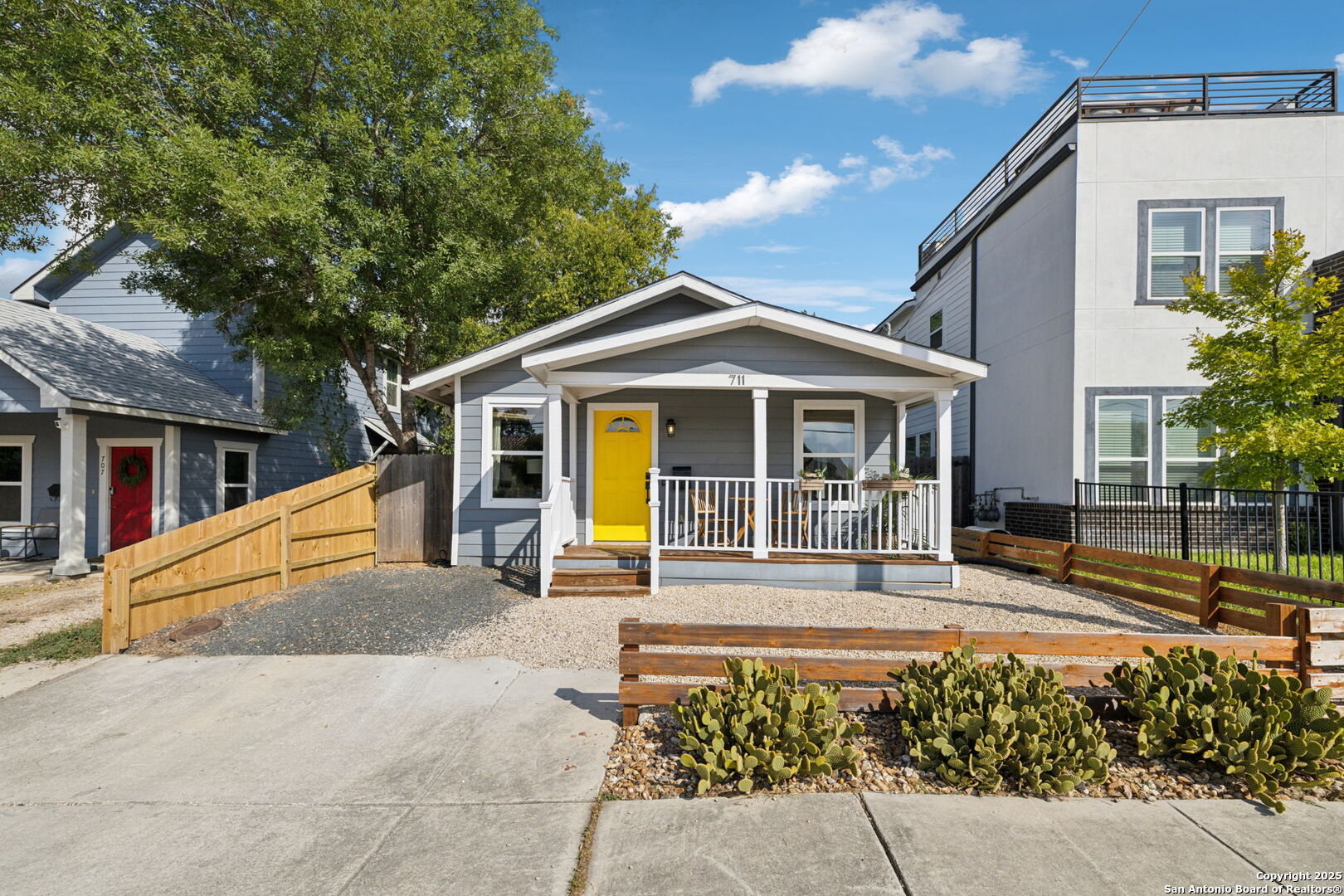 711 Eleanor Ave