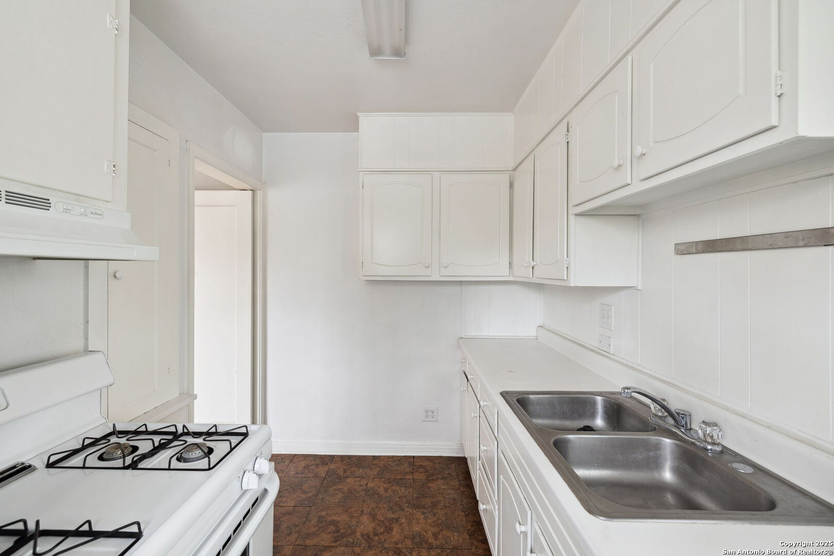 515 E Olmos Dr 4