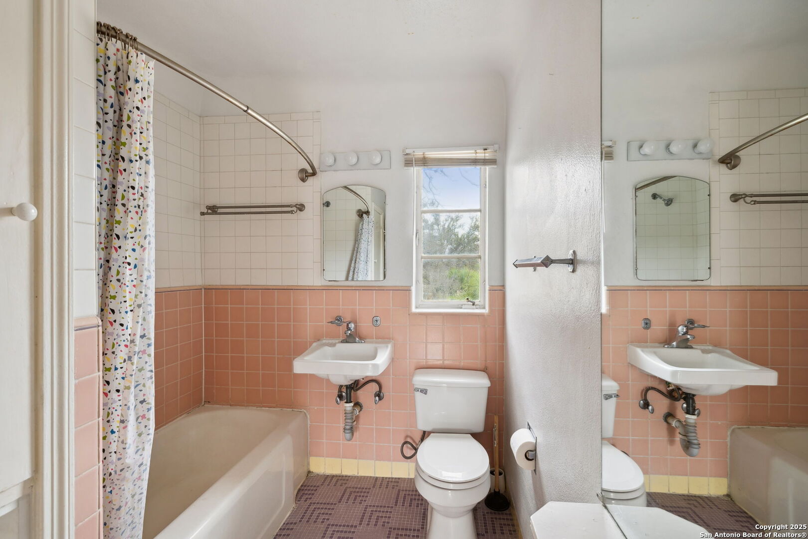 515 E Olmos Dr 4