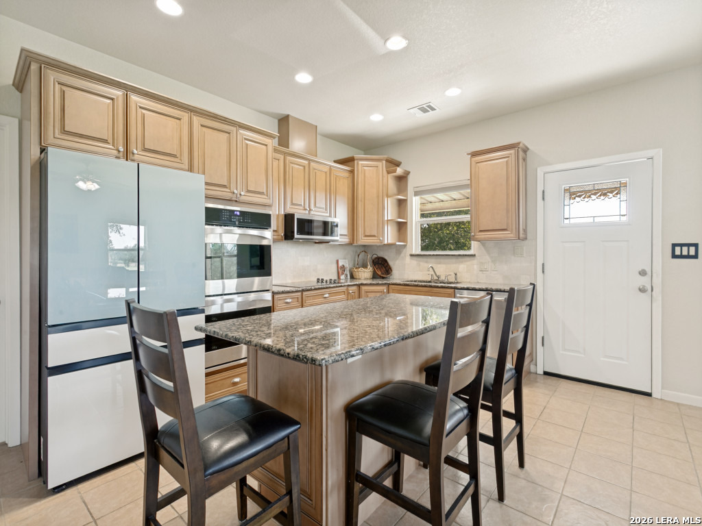 2881 Aviation Loop
