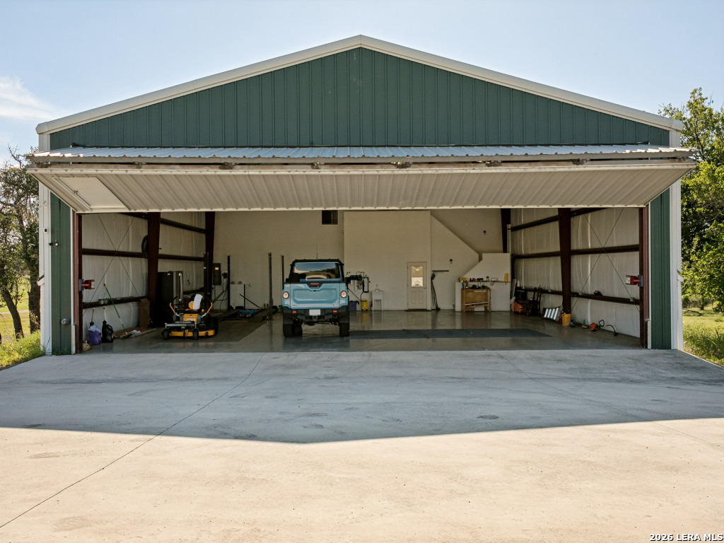 2881 Aviation Loop
