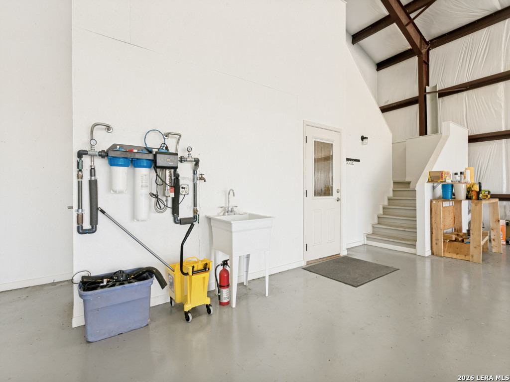 2881 Aviation Loop