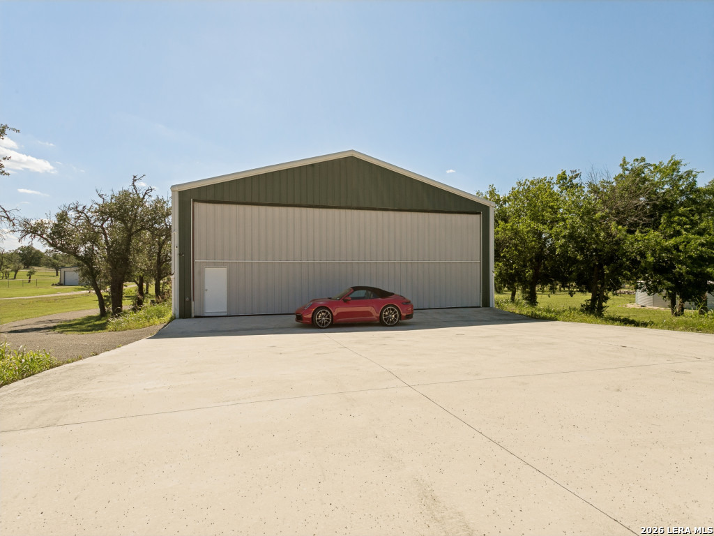 2881 Aviation Loop