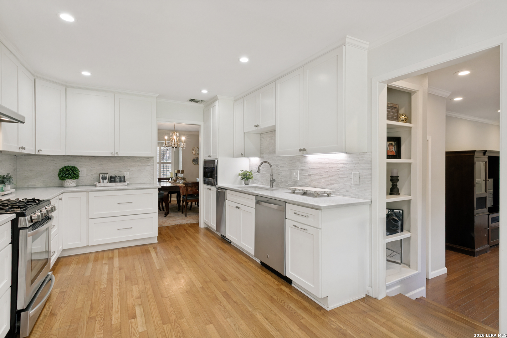 2219 Woodmen