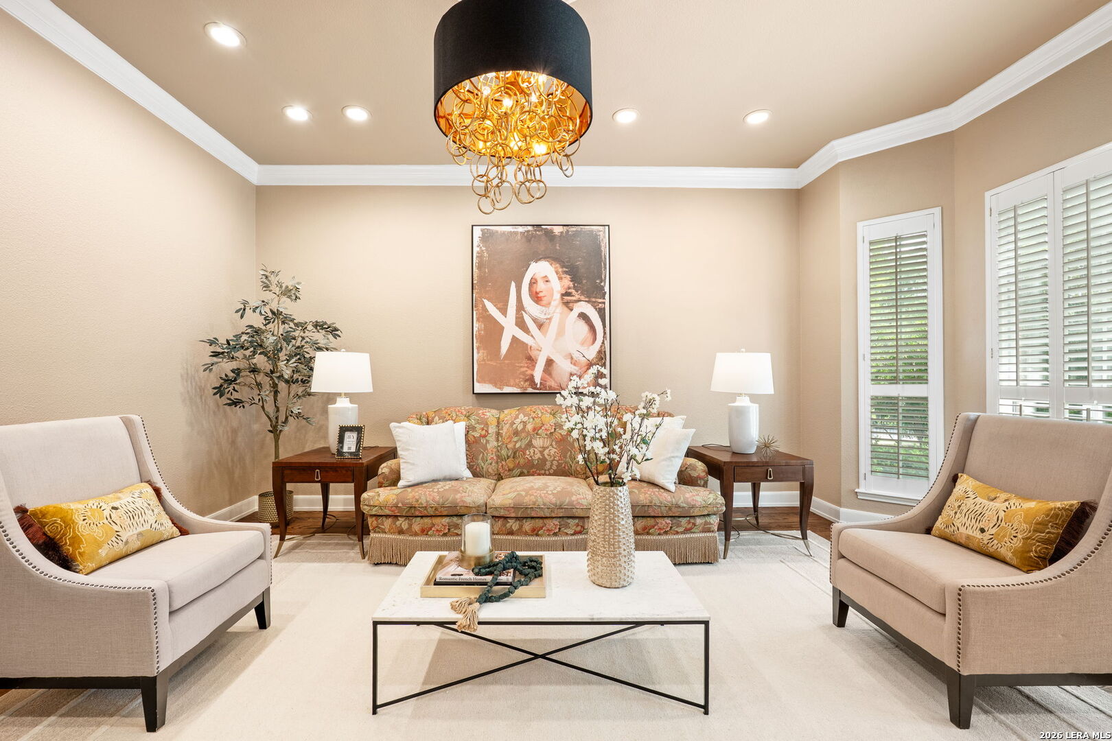 2 CHATSWORTH WAY