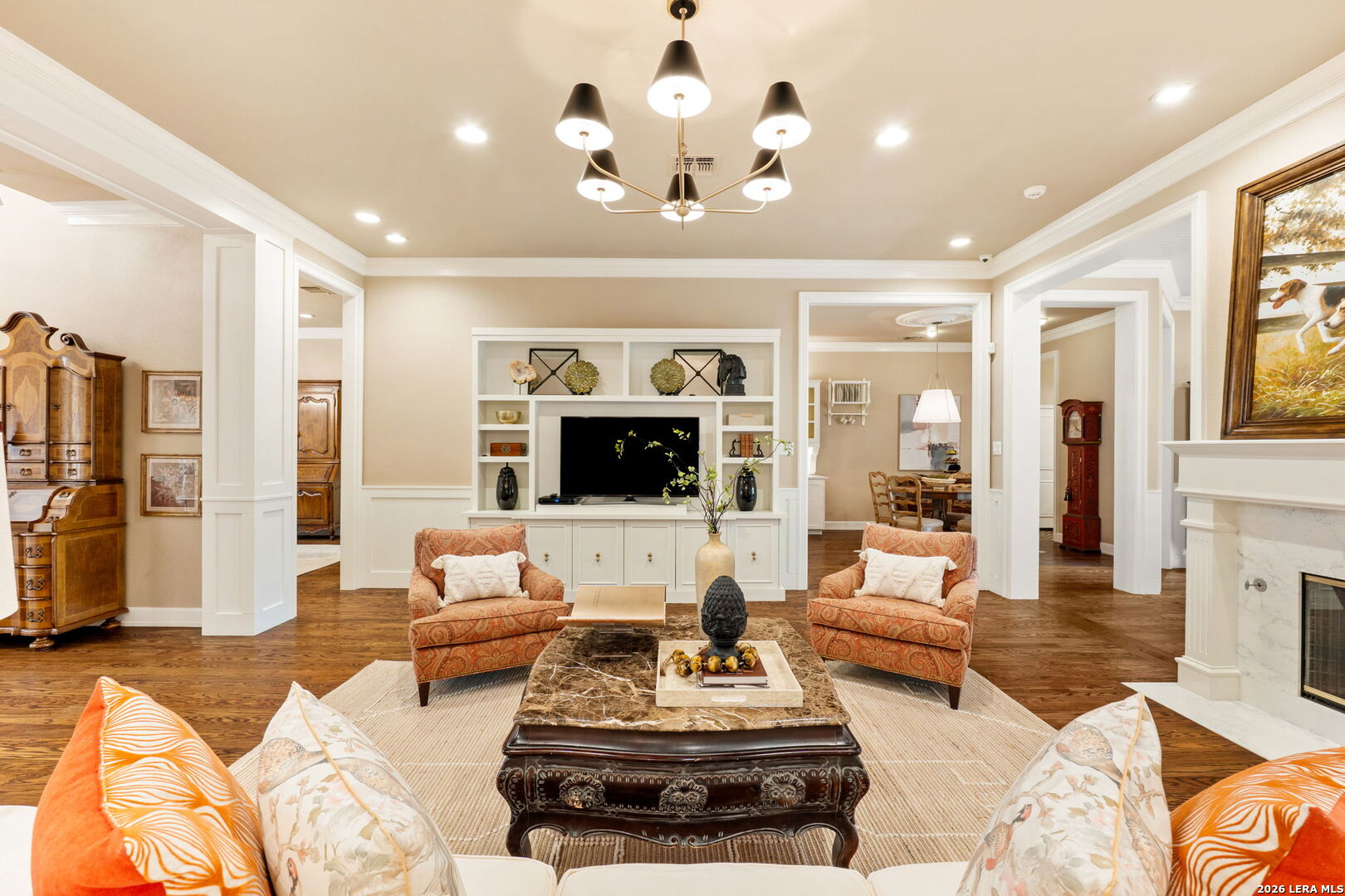 2 CHATSWORTH WAY