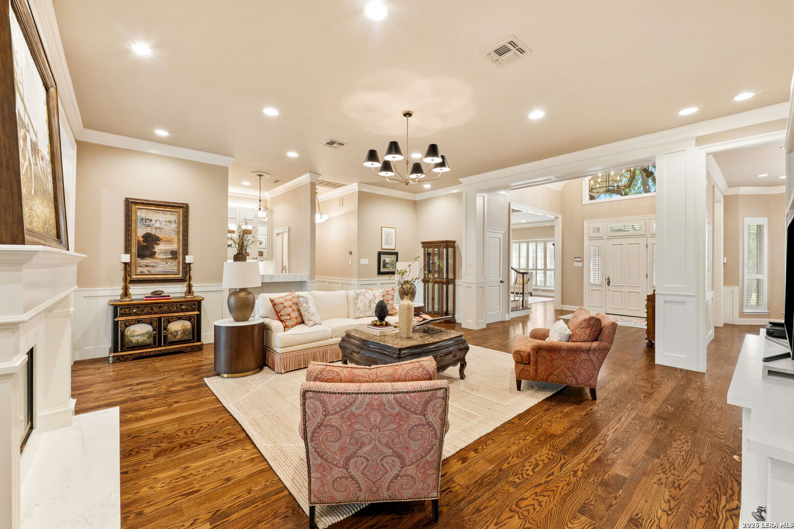 2 CHATSWORTH WAY