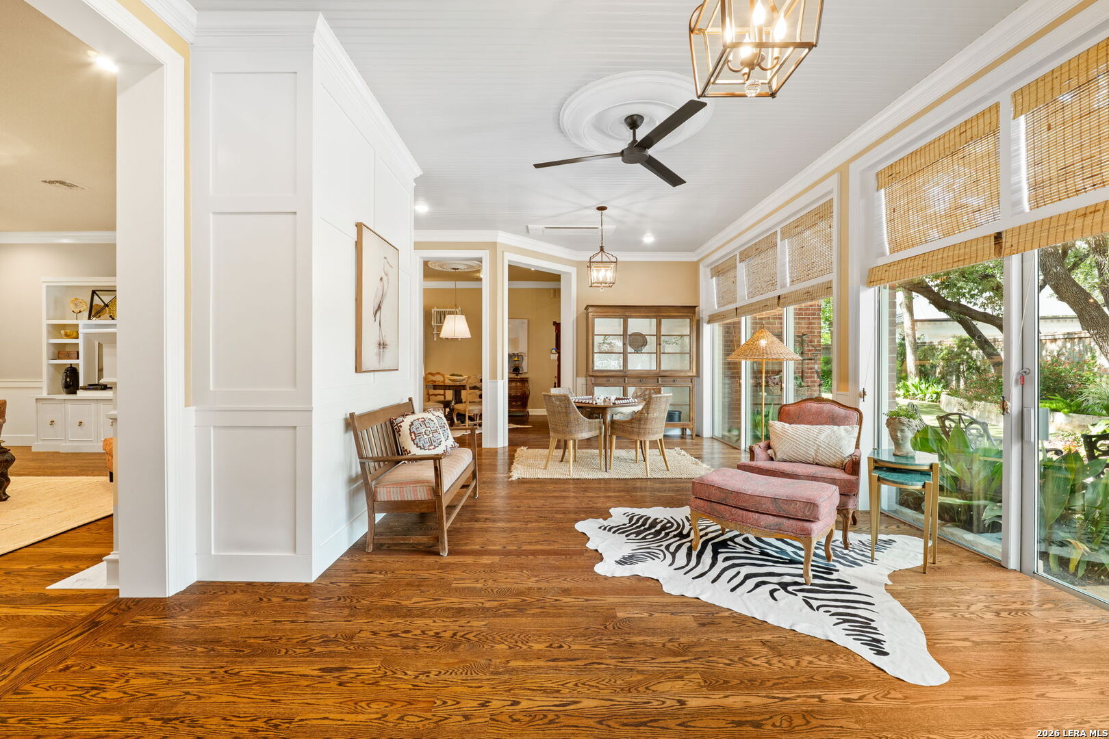 2 CHATSWORTH WAY