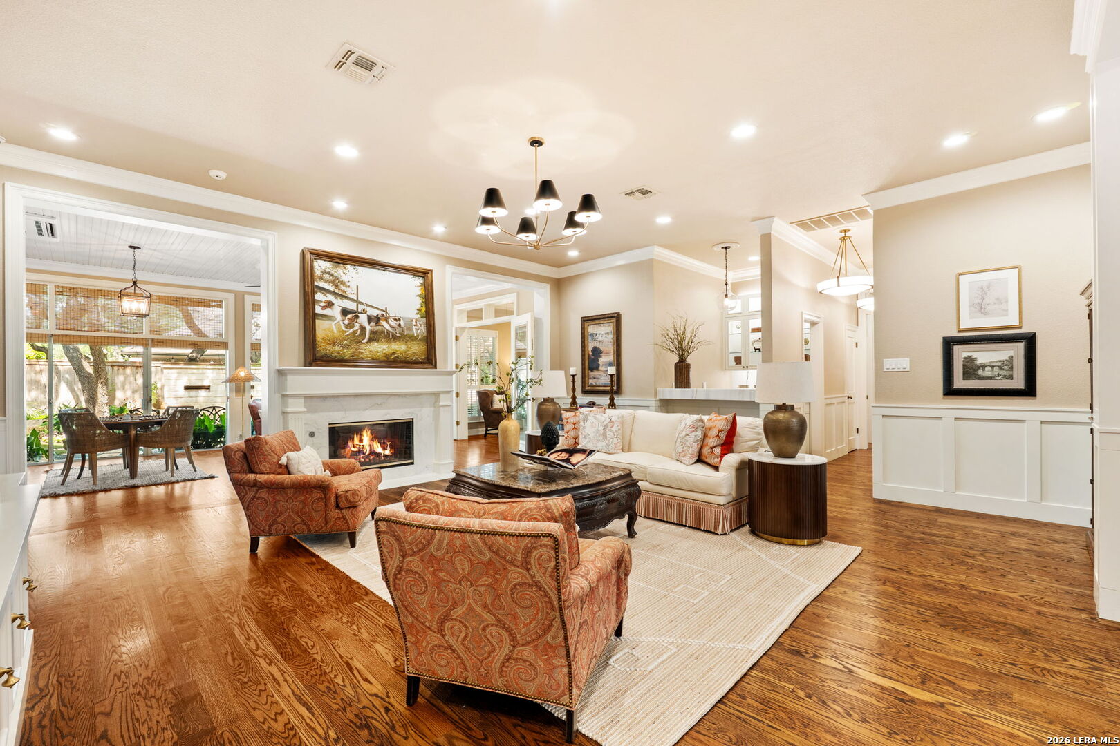 2 CHATSWORTH WAY