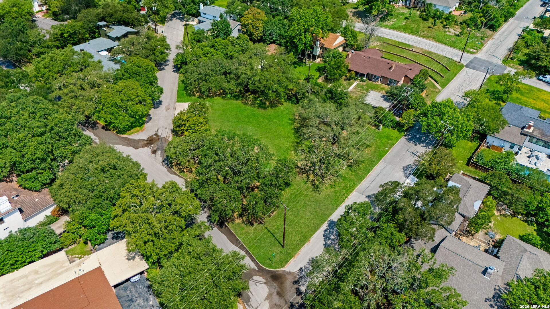 521 Canterbury Hill