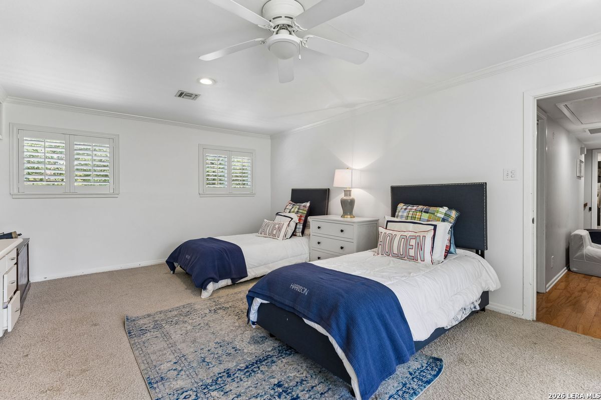 7602 VINEWOOD CT