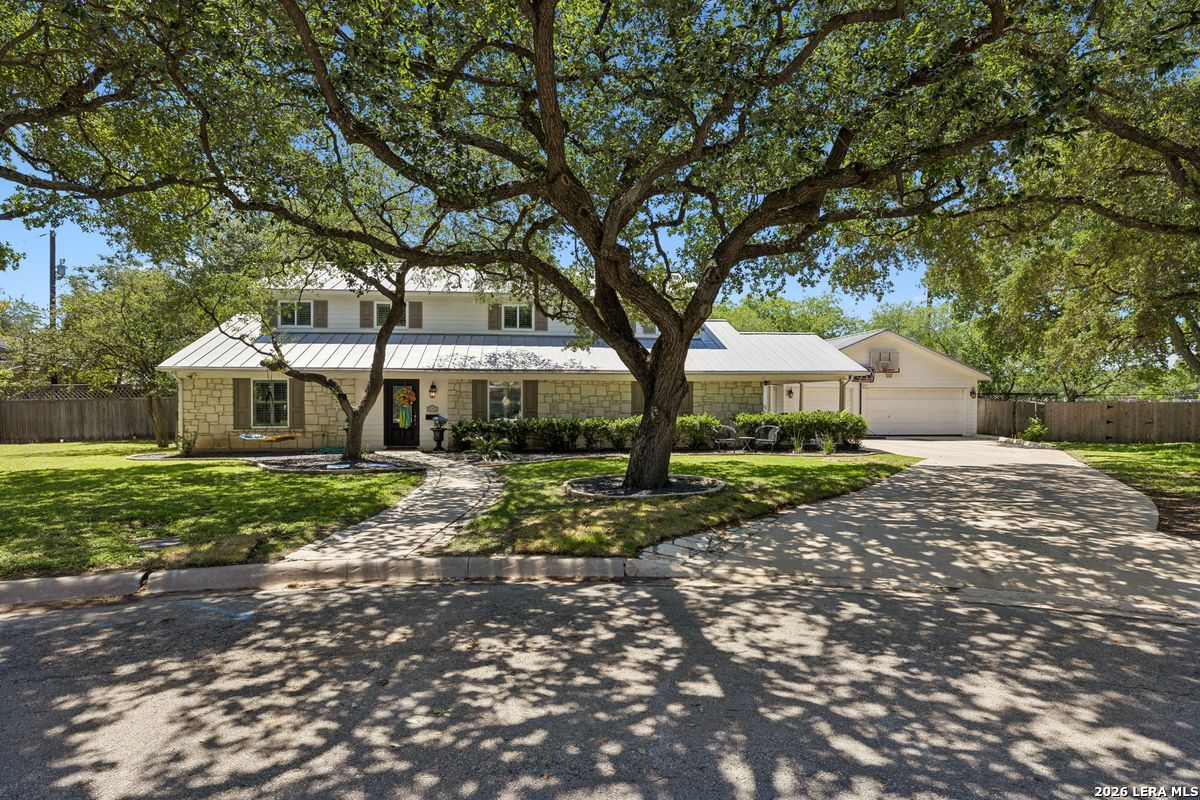7602 VINEWOOD CT