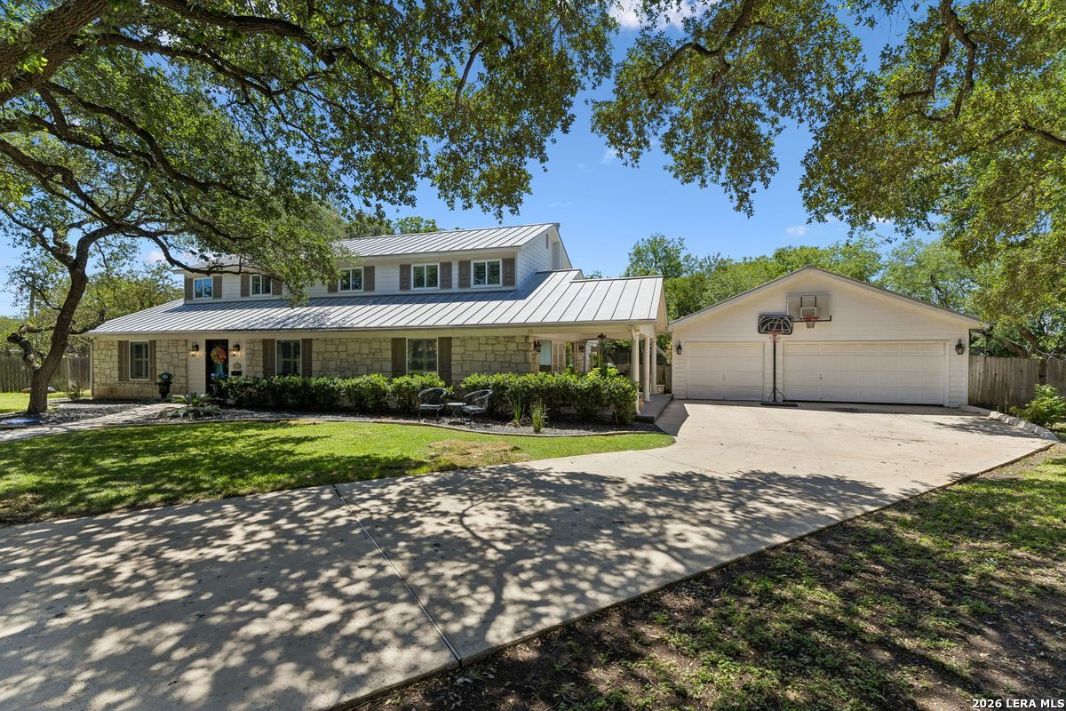 7602 VINEWOOD CT
