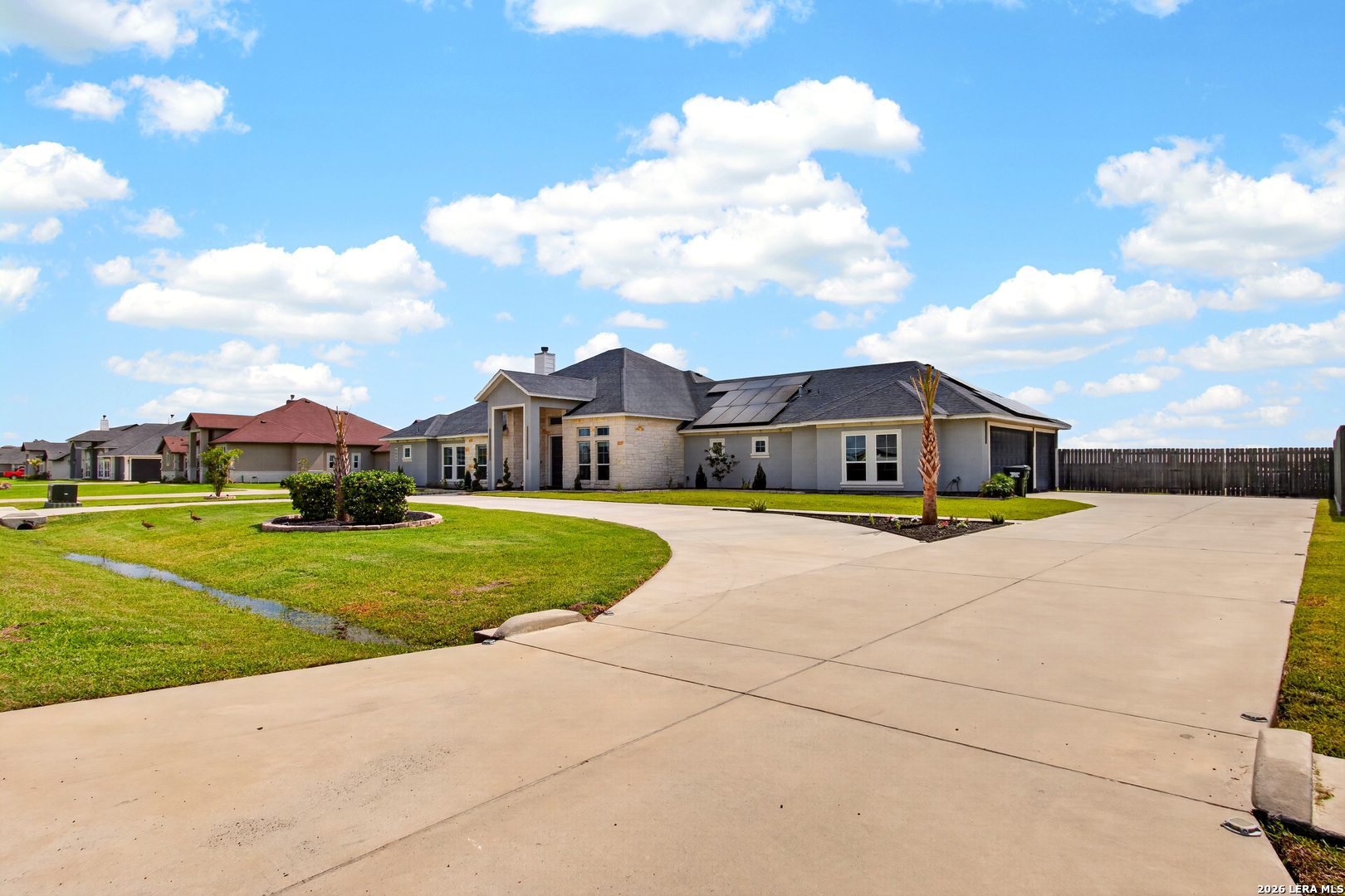 2234 Loxley Dr