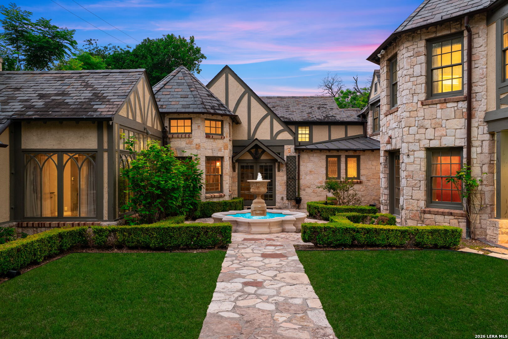 604 E Olmos