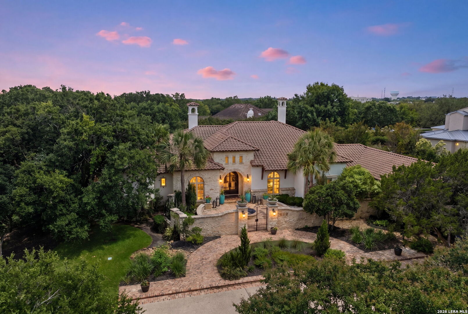 112 Tuscany Way