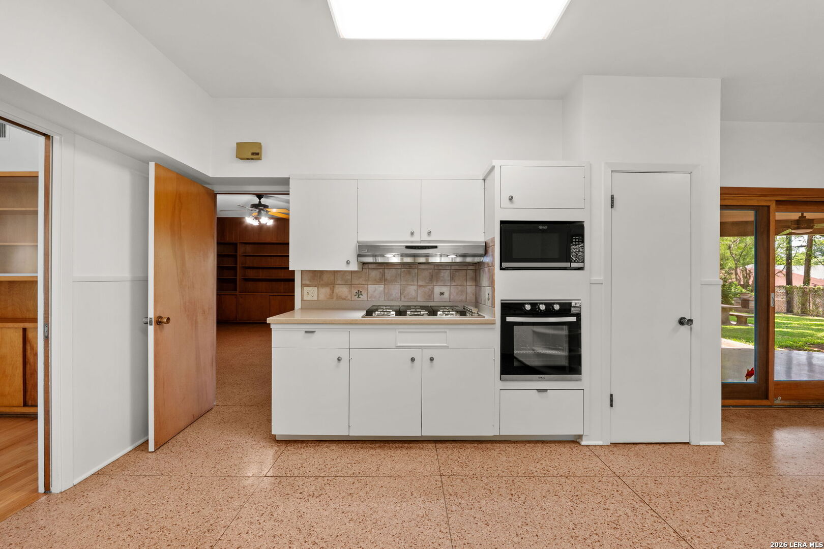 334 W Lynwood