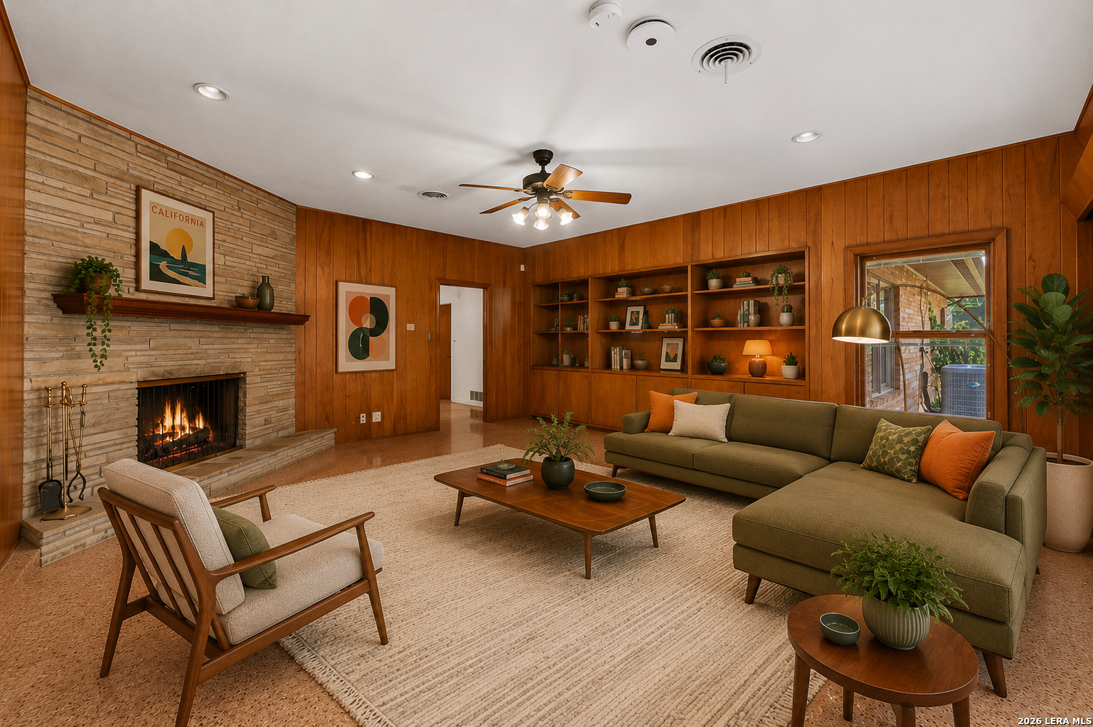 334 W Lynwood
