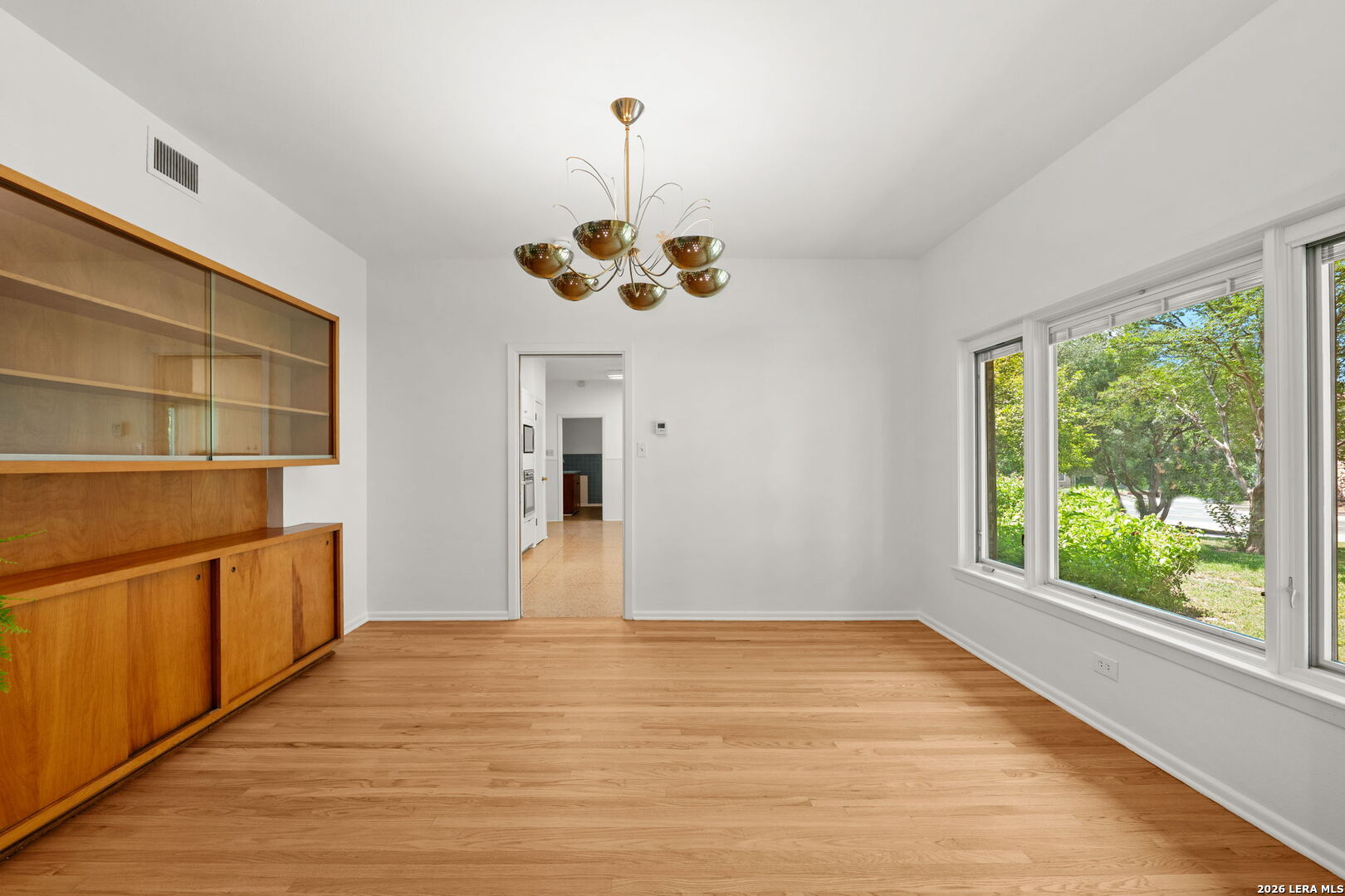 334 W Lynwood