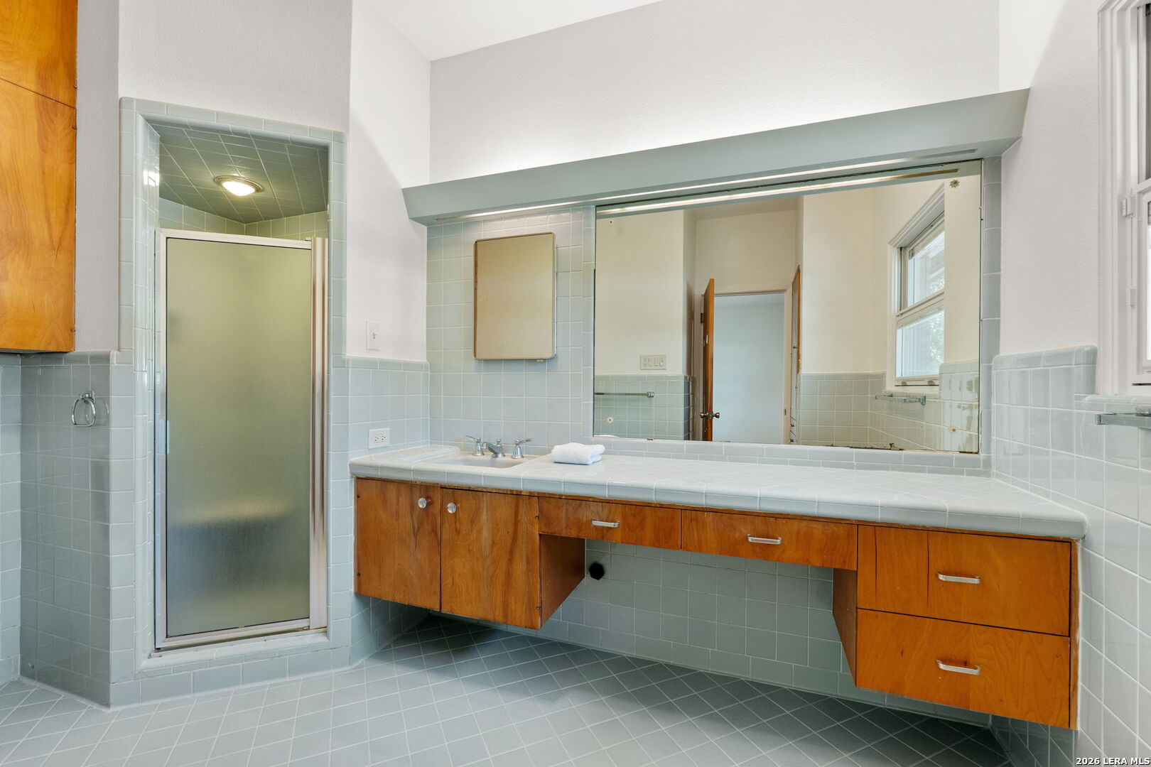334 W Lynwood