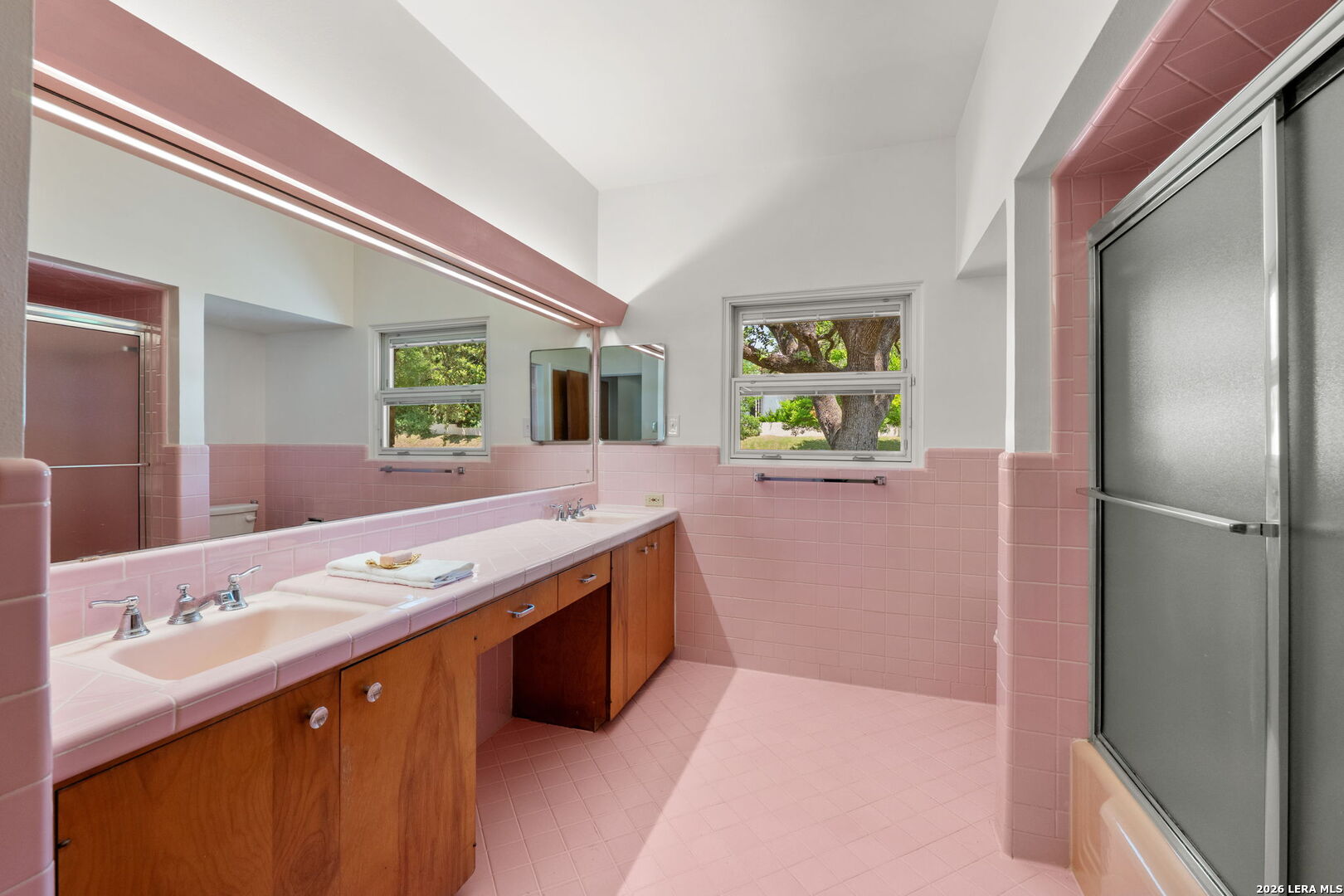 334 W Lynwood