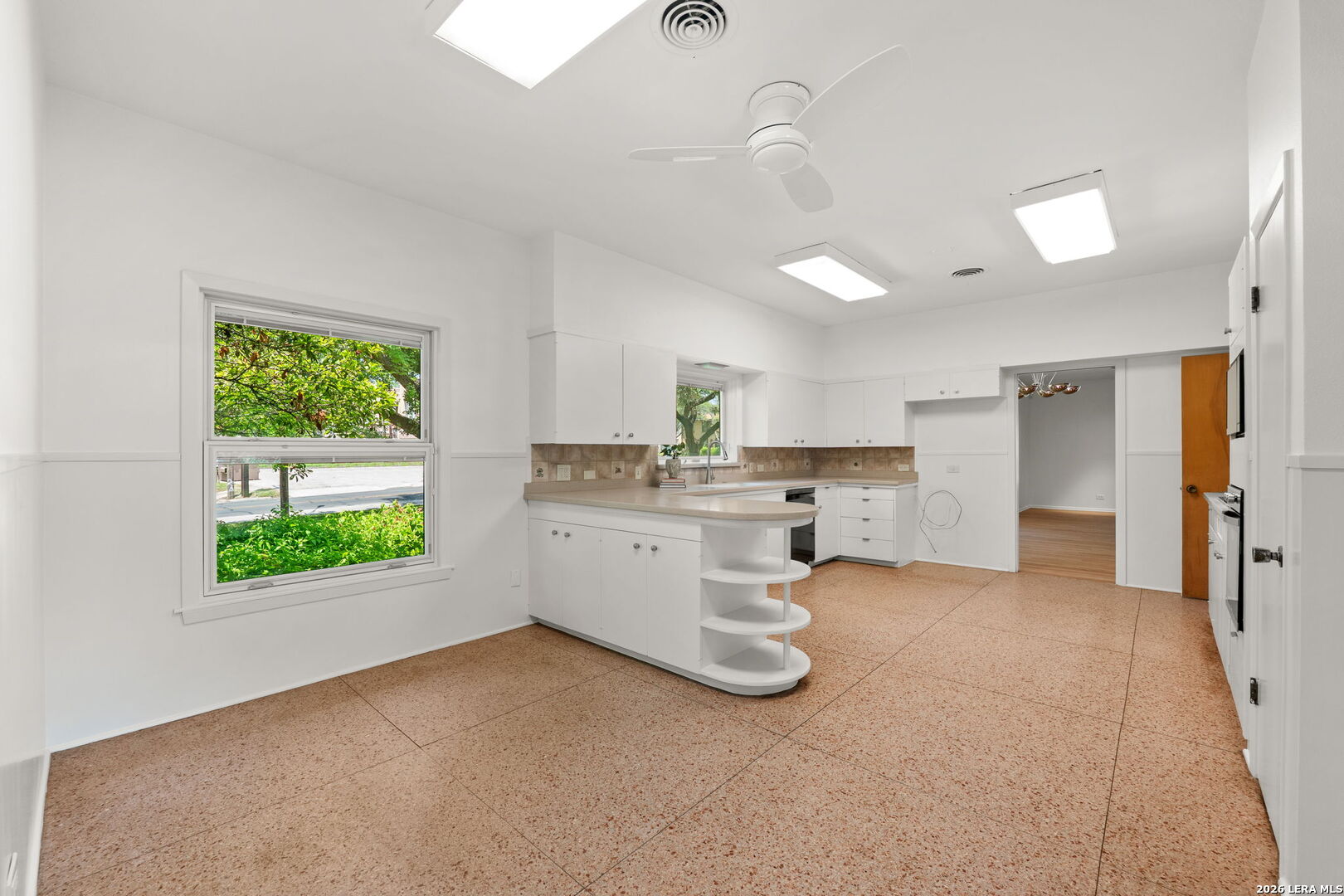 334 W Lynwood