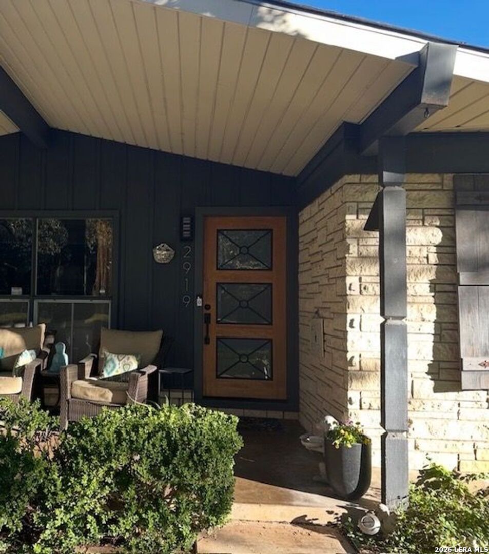 2919 Hitching Post