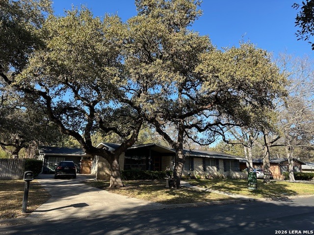 2919 Hitching Post