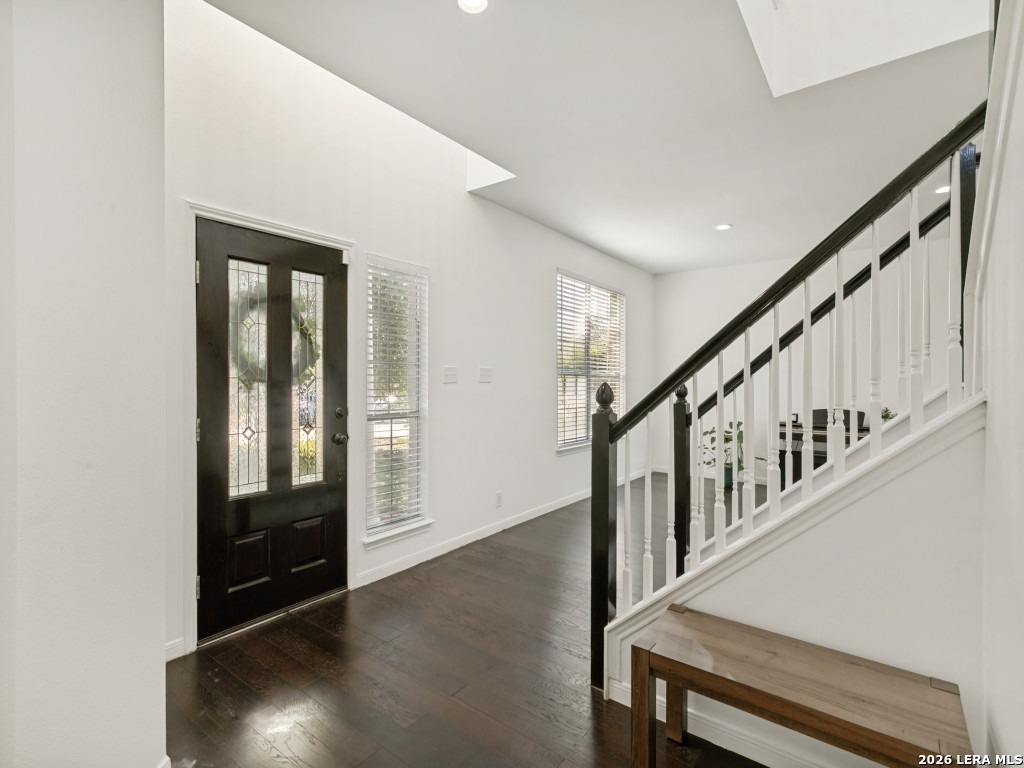 2402 Encino Cedros