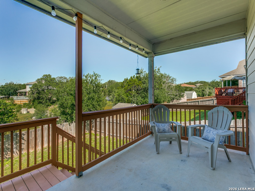 2402 Encino Cedros