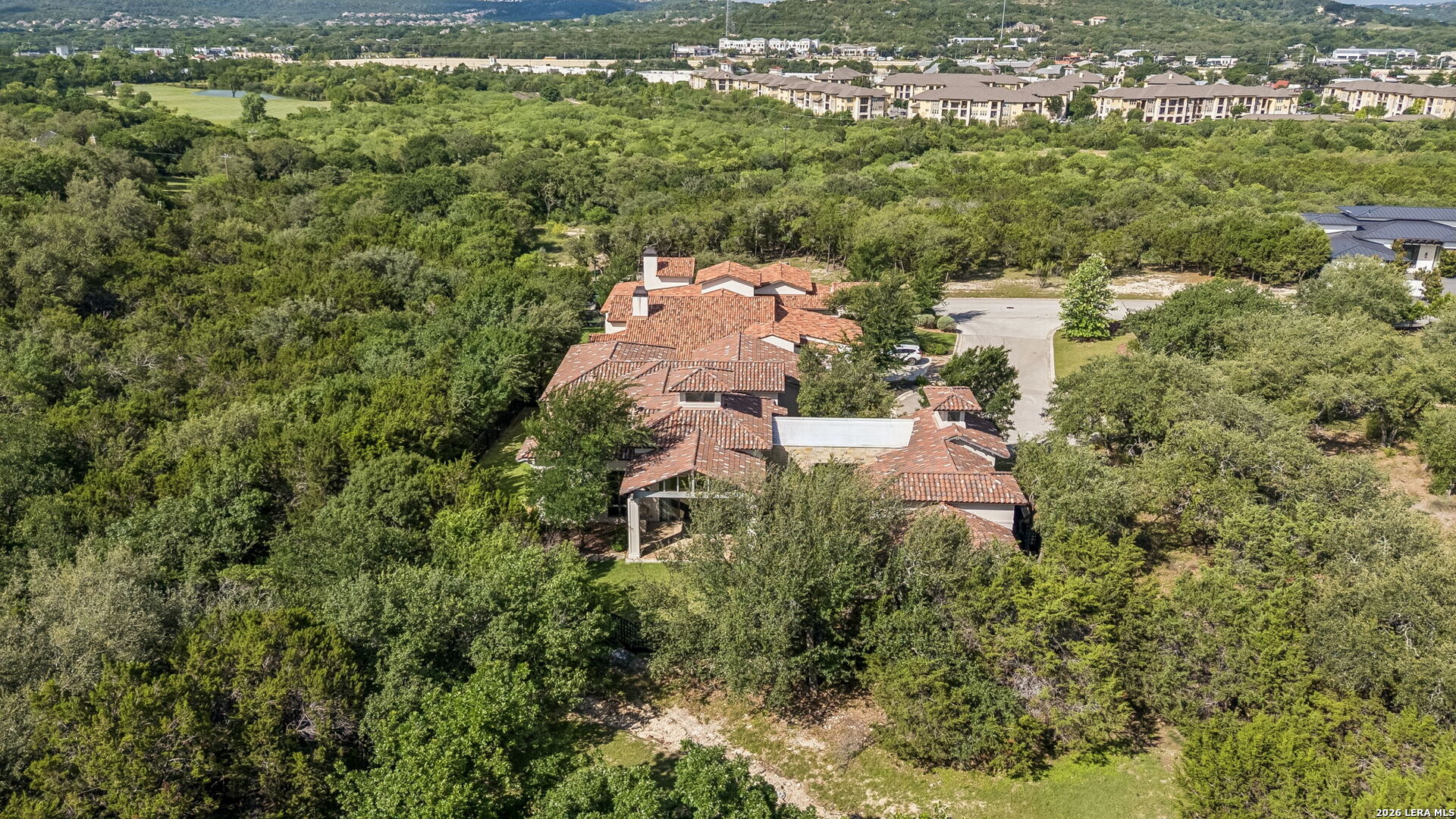 7102 Bluff Edge
