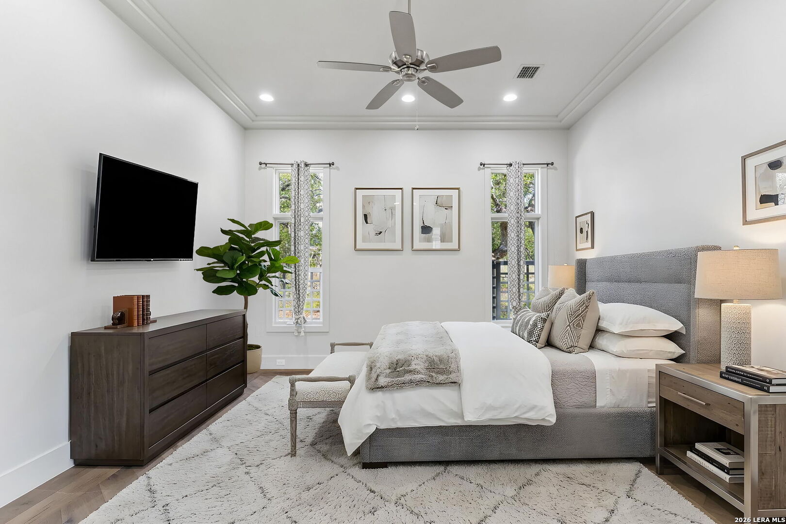 7102 Bluff Edge