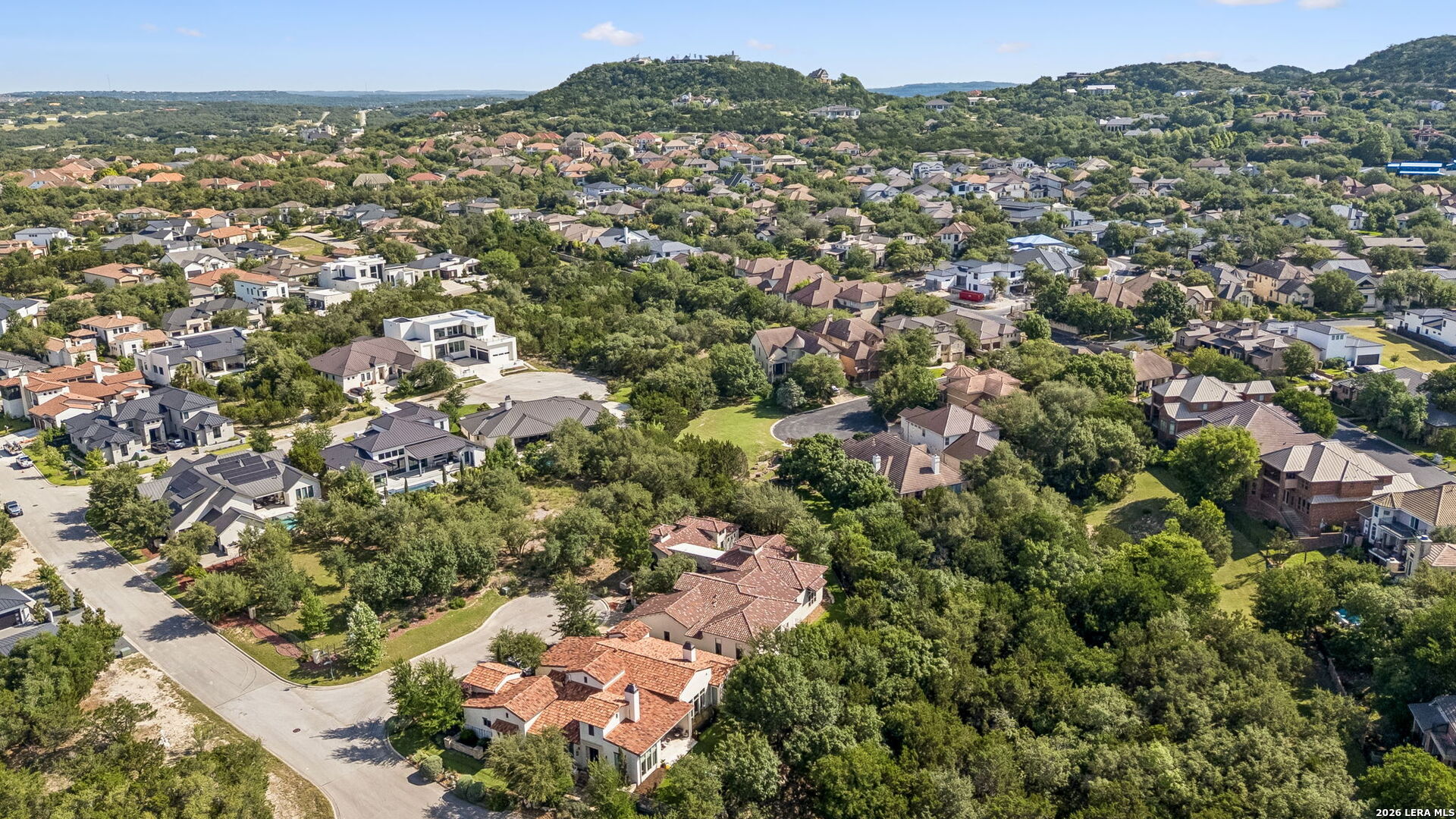 7102 Bluff Edge