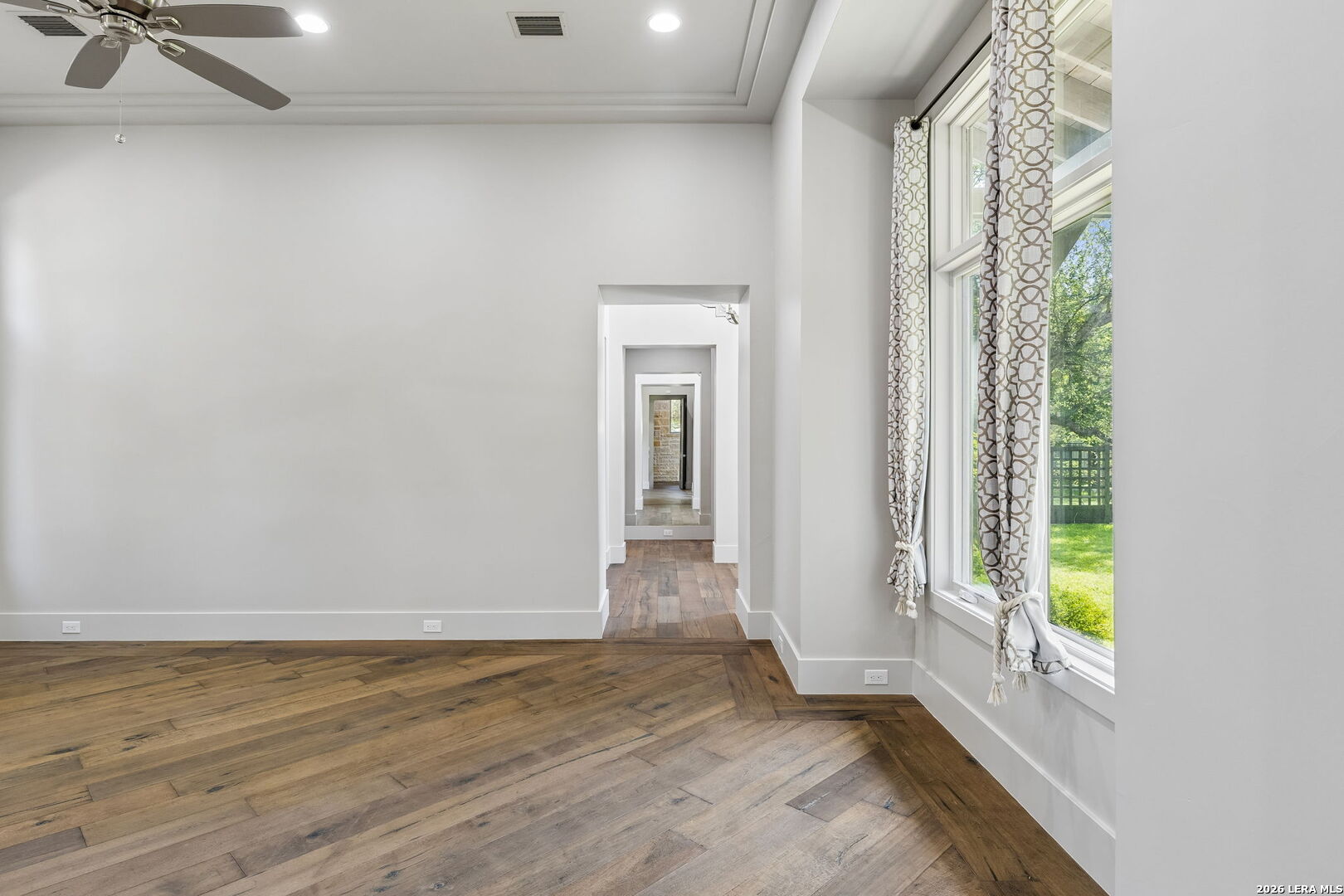 7102 Bluff Edge