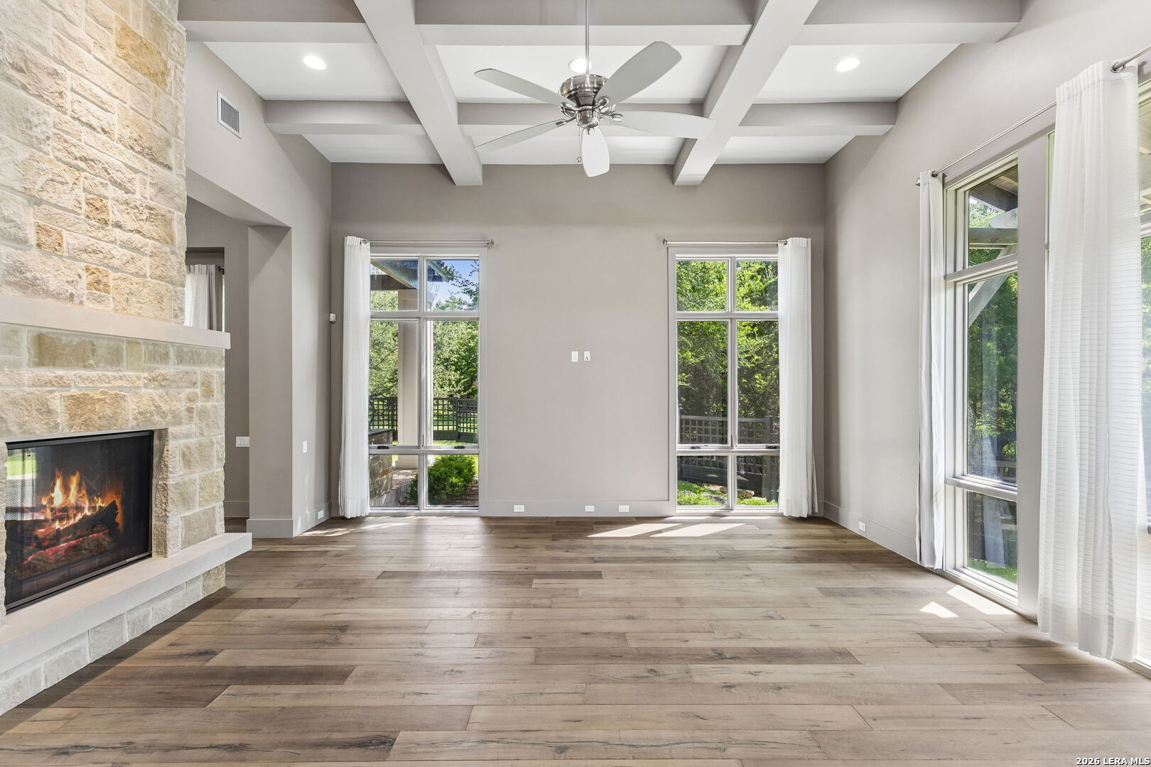 7102 Bluff Edge