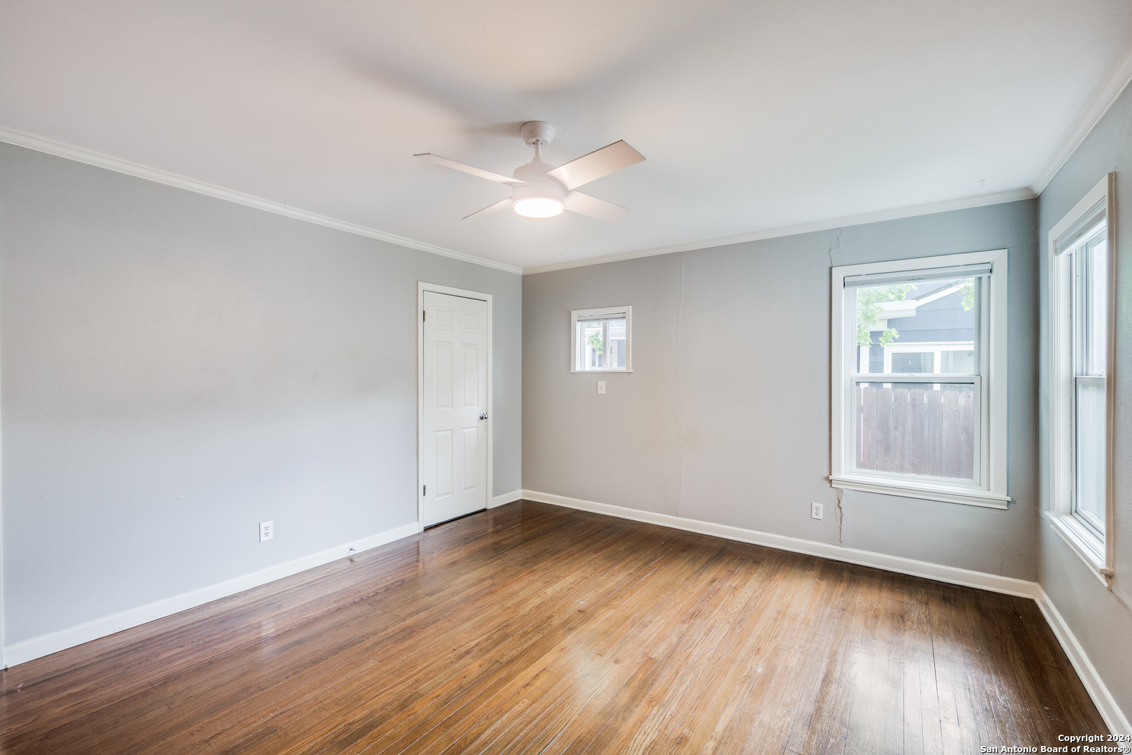 209 HARMON DR