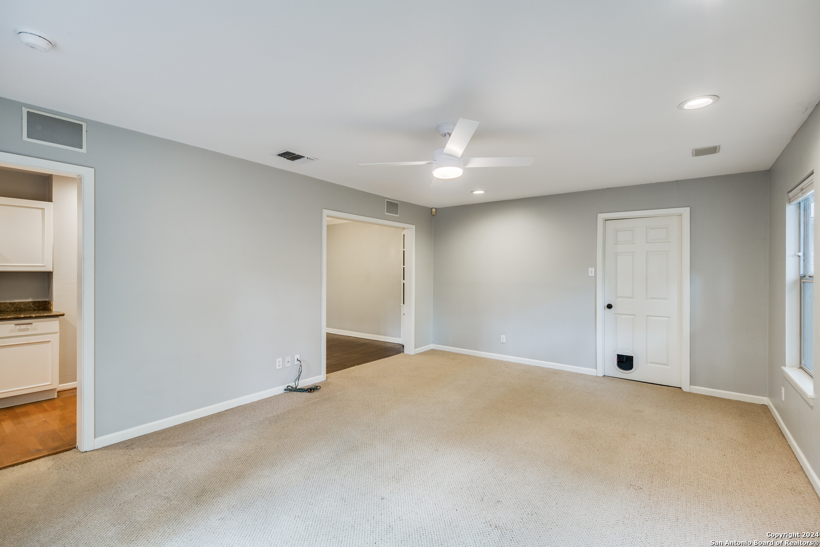 209 HARMON DR