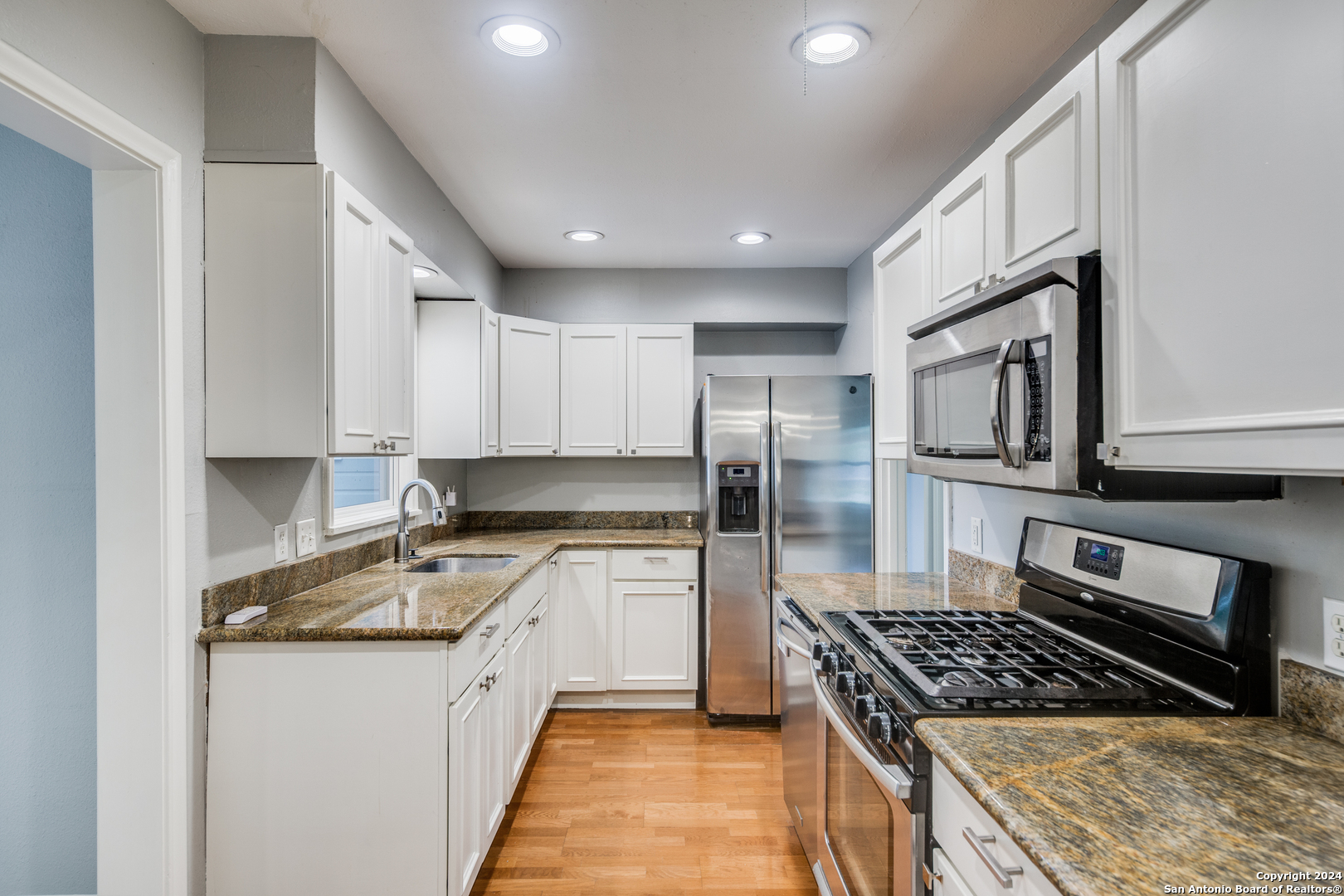 209 HARMON DR