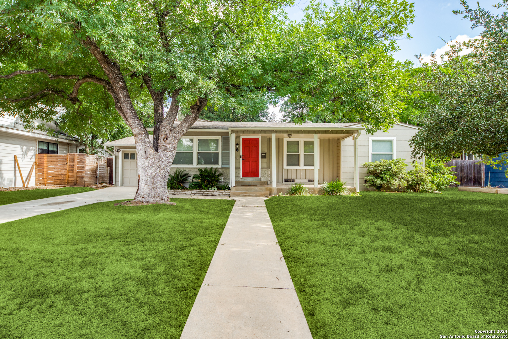 209 HARMON DR