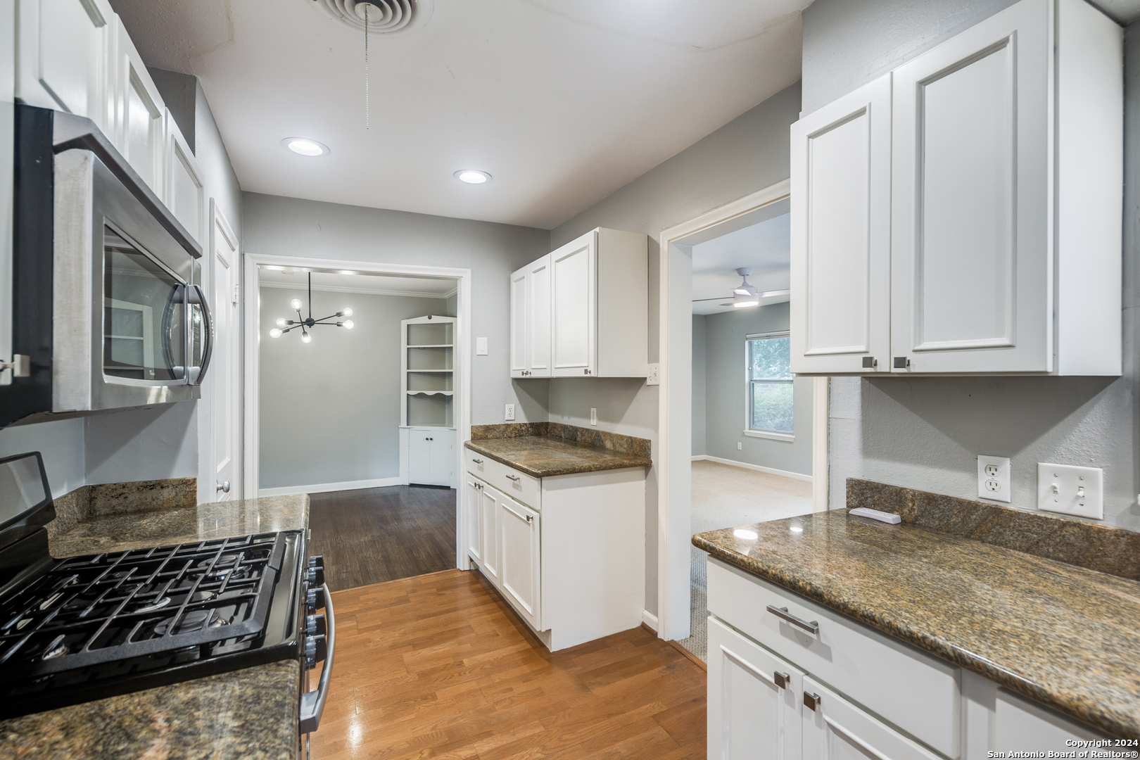 209 HARMON DR